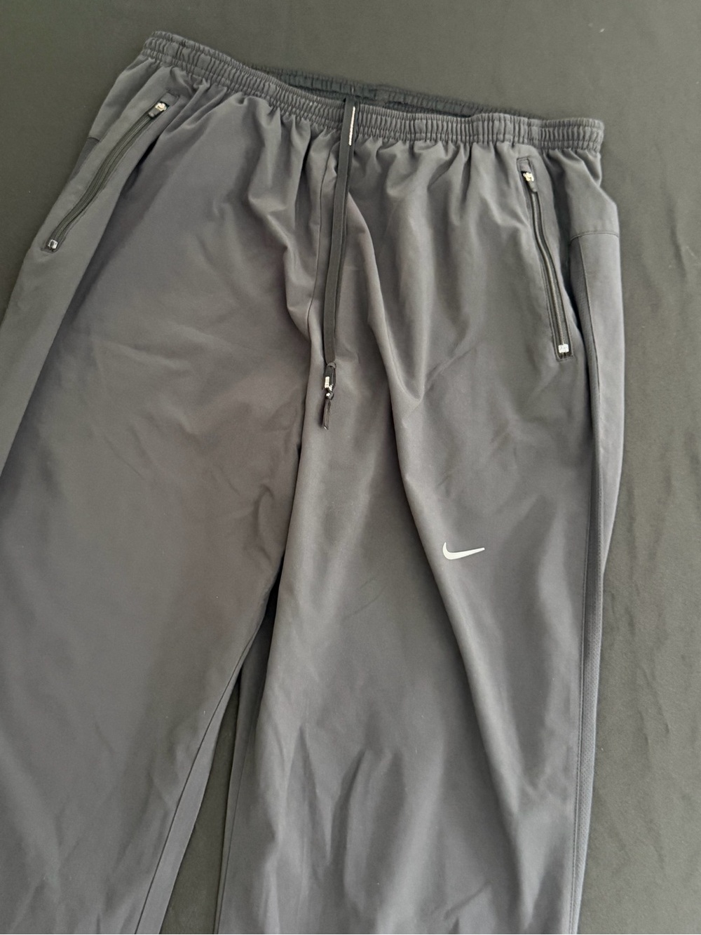Nike Men’s Black Athletic Running Pants with Swoosh XL.  Zipper leg